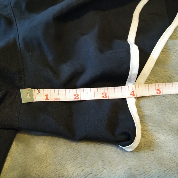 Girl's Nike Dri-Fit Shorts - Picture 10 of 10